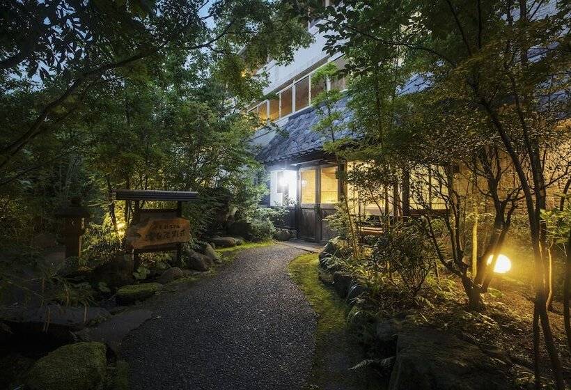 Hotel Yufuin Besso Shikisai