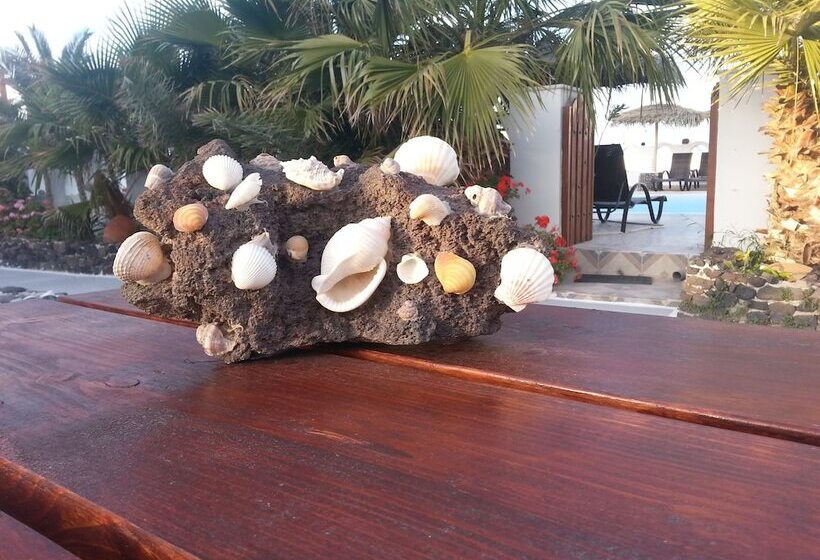 بنسيون Villa Livadaros