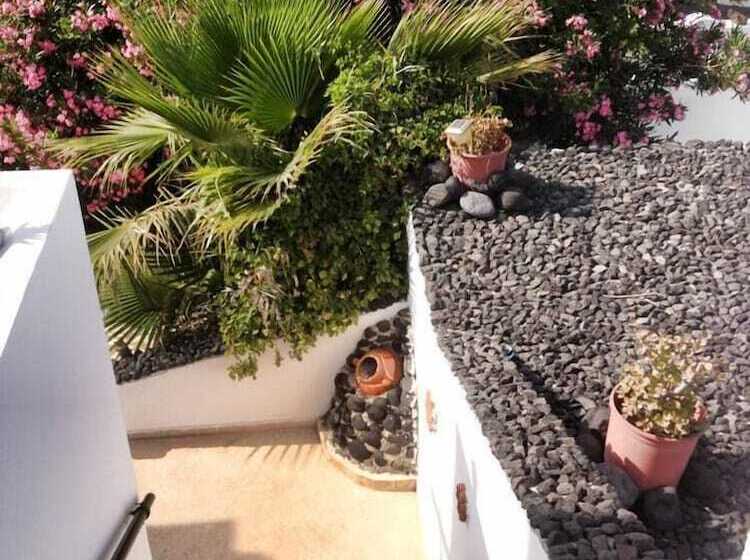 بنسيون Villa Livadaros