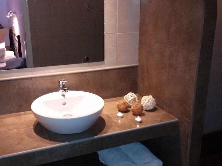 بنسيون Villa Livadaros