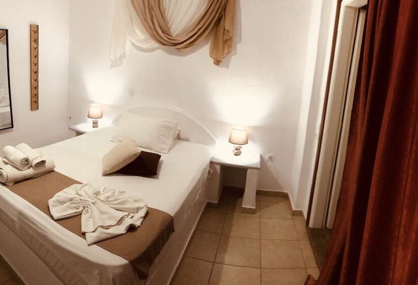 بنسيون Villa Livadaros