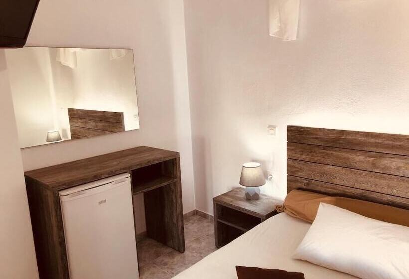 بنسيون Villa Livadaros