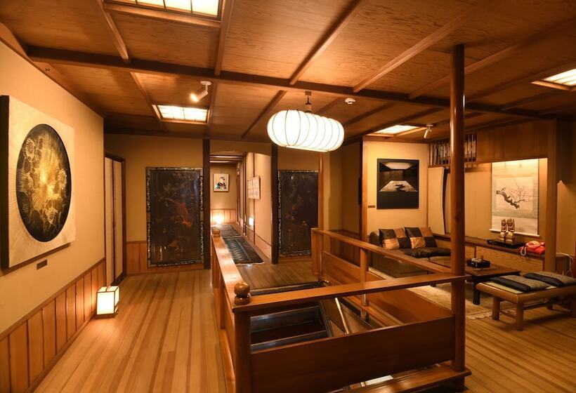 Seikoro Ryokan   Established In 1831