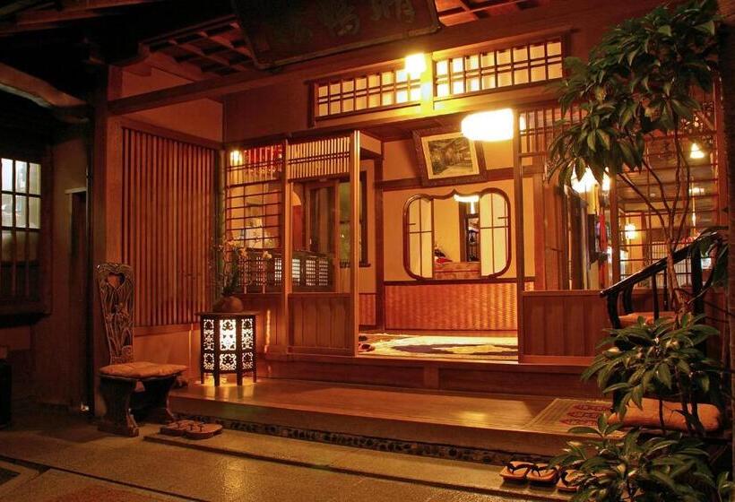 Seikoro Ryokan   Established In 1831