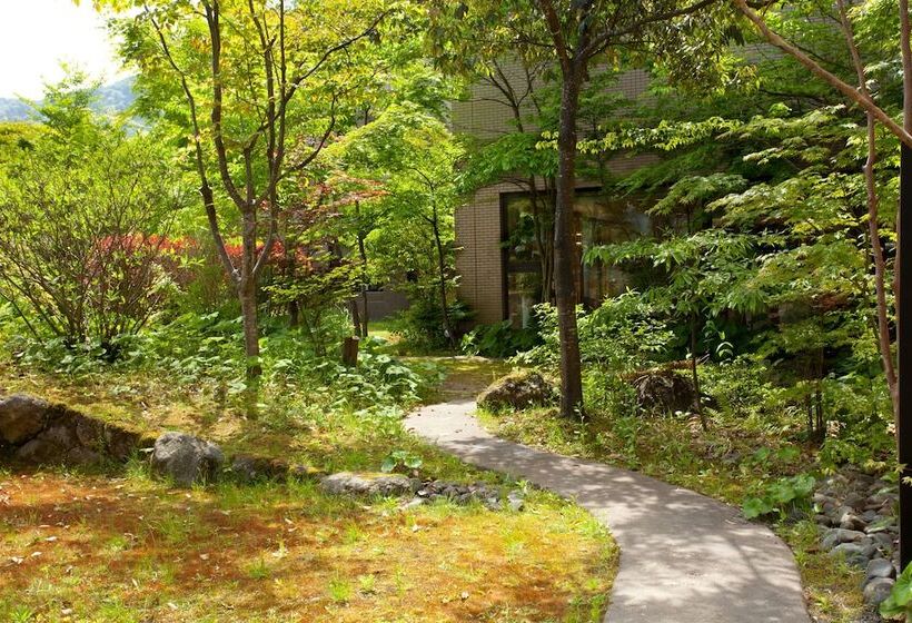 Yufuin Hotel Shuhokan