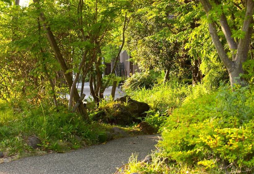 Yufuin Hotel Shuhokan