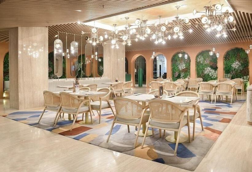 Artotel Suites Bianti Yogyakarta