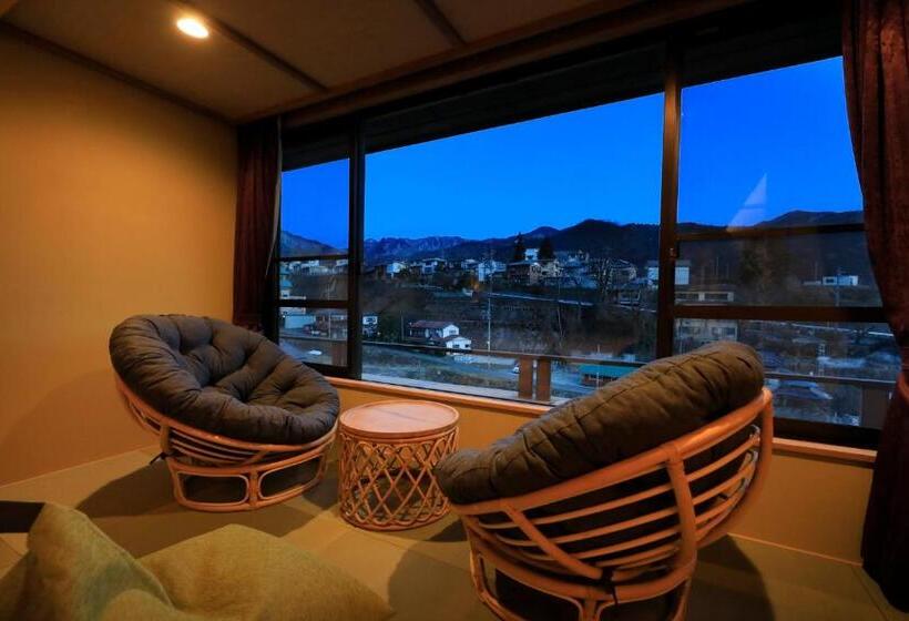 مبيت وإفطار Wafu No Yado Masuya