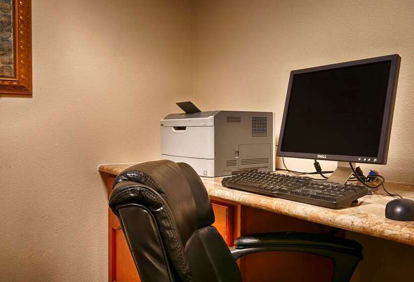 Best Western Plus Bass Hotel & Suites