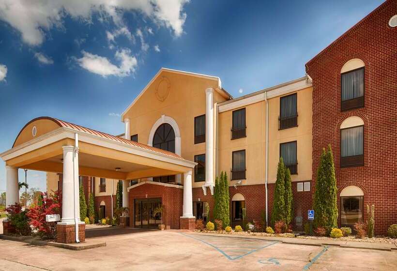 Best Western Plus Bass Hotel & Suites