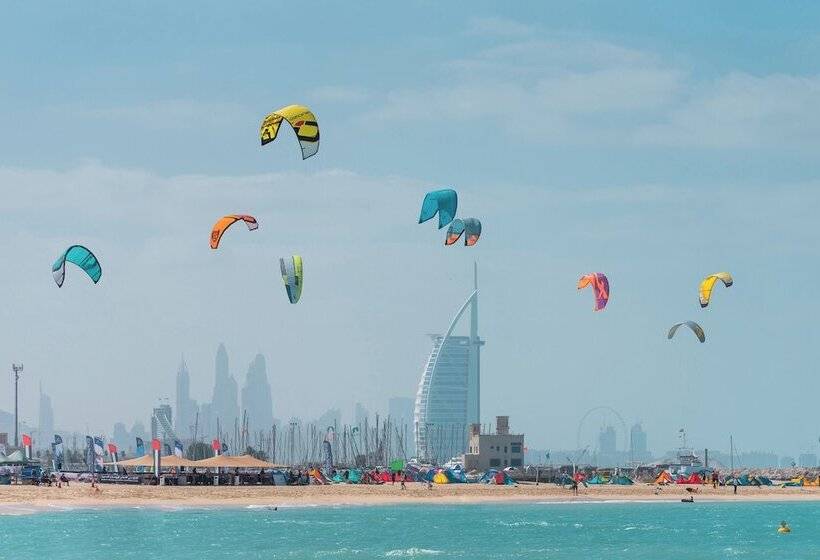 Citadines Metro Central Dubai