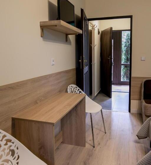 Eko Hotel Na Wierzynka & Park Pinokia