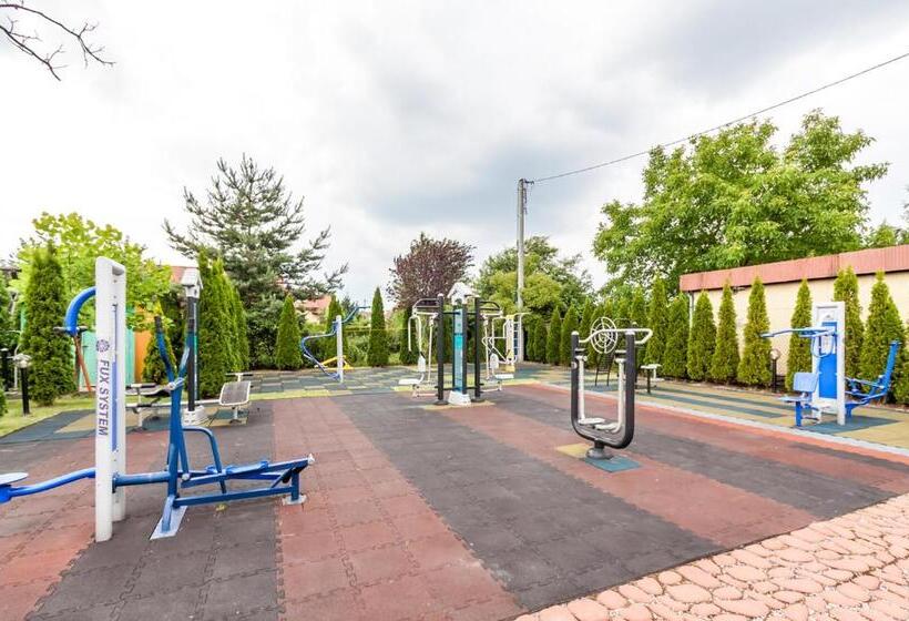 Eko Hotel Na Wierzynka & Park Pinokia