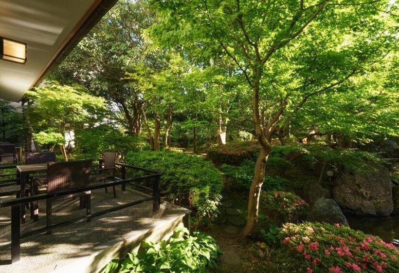 Hoho A Hotel Overlooking The Echigo Plain And The Yahiko Mountain Range Formerly Hotel Oohashi Yakat