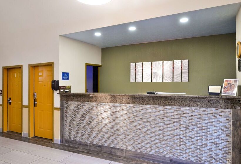 בית מלון כפרי Red Roof Inn & Suites Clinton, Ms