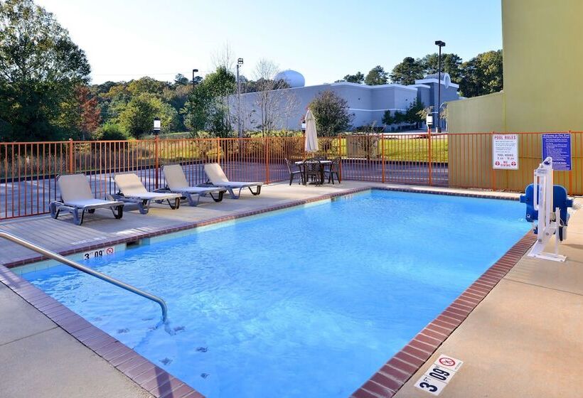 فندق Red Roof Inn & Suites Clinton, Ms