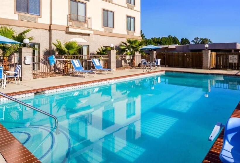 호텔 Americas Best Value Inn & Suites Livingston