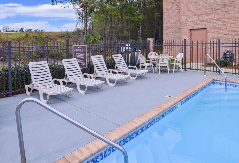 فندق Americas Best Value Inn Wiggins