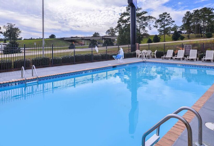 فندق Americas Best Value Inn Wiggins