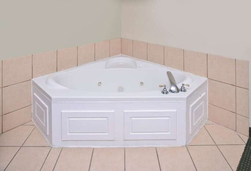 فندق Americas Best Value Inn Wiggins