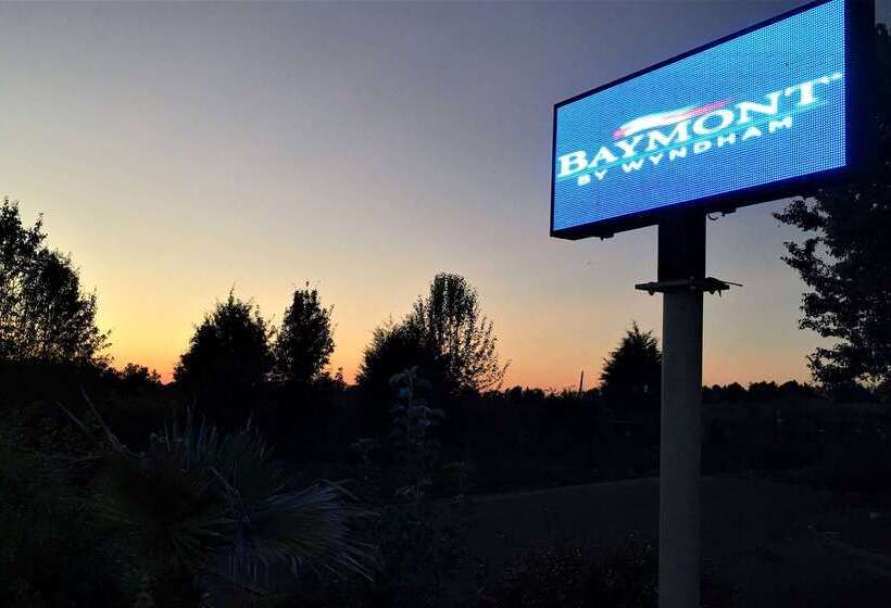 فندق Baymont By Wyndham Adairsville