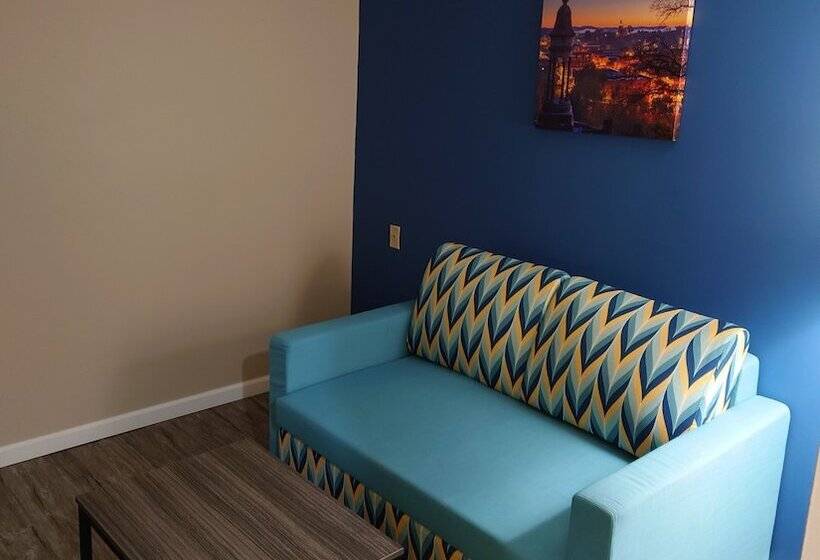 فندق Baymont By Wyndham Adairsville