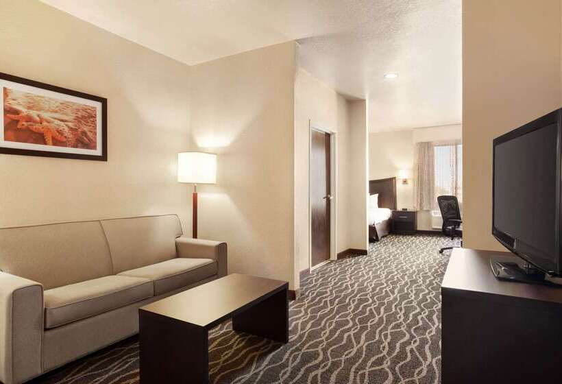 בית מלון כפרי Baymont By Wyndham Clute Lake Jackson