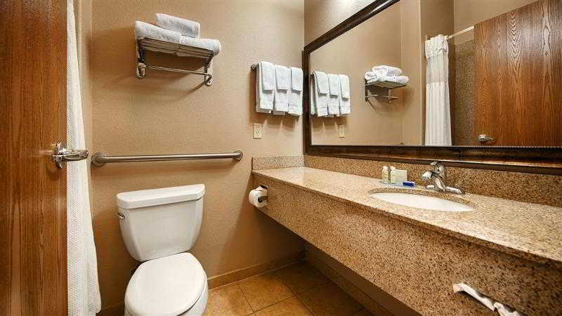 בית מלון כפרי Baymont By Wyndham Cuero