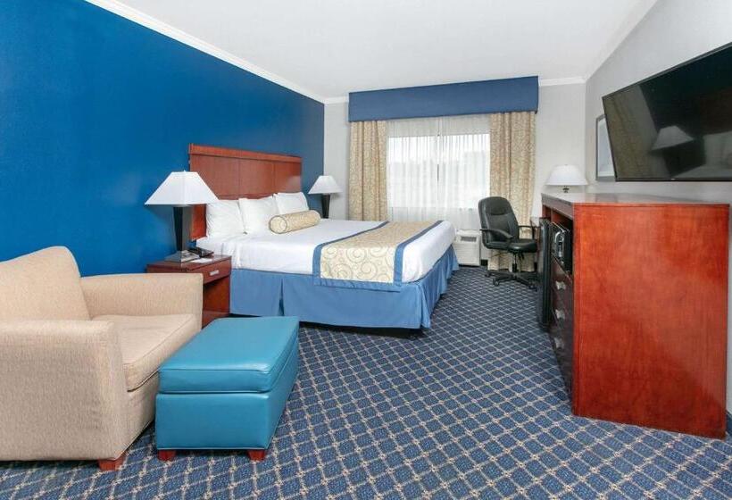 فندق Baymont By Wyndham Mccomb