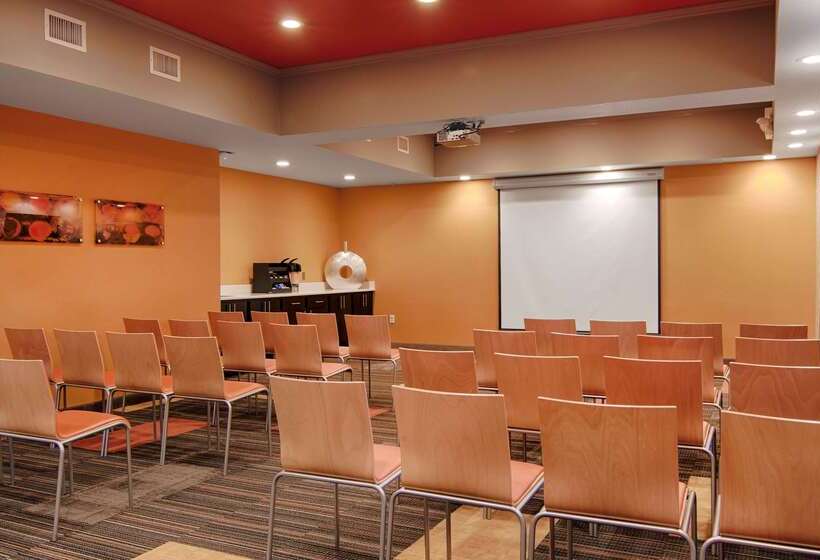 בית מלון כפרי Best Western Auburndale Inn & Suites