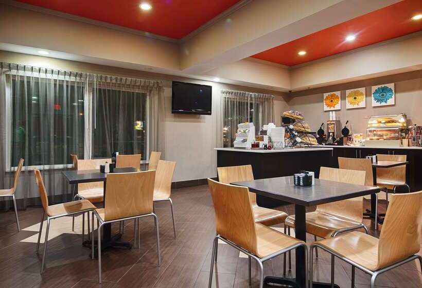 בית מלון כפרי Best Western Auburndale Inn & Suites