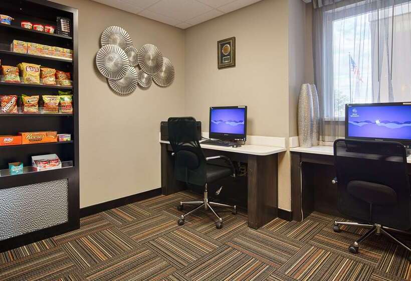 فندق Best Western Auburndale Inn & Suites