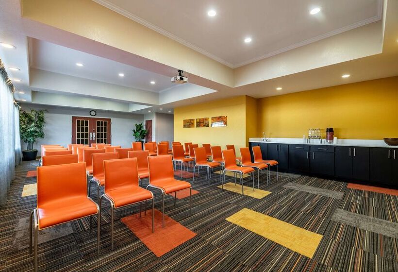 فندق Best Western Auburndale Inn & Suites