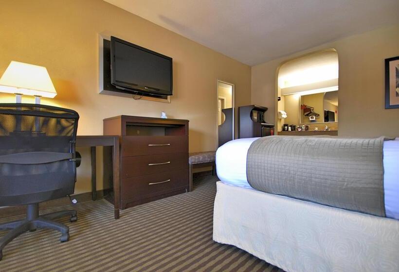 בית מלון כפרי Best Western Cedar Inn