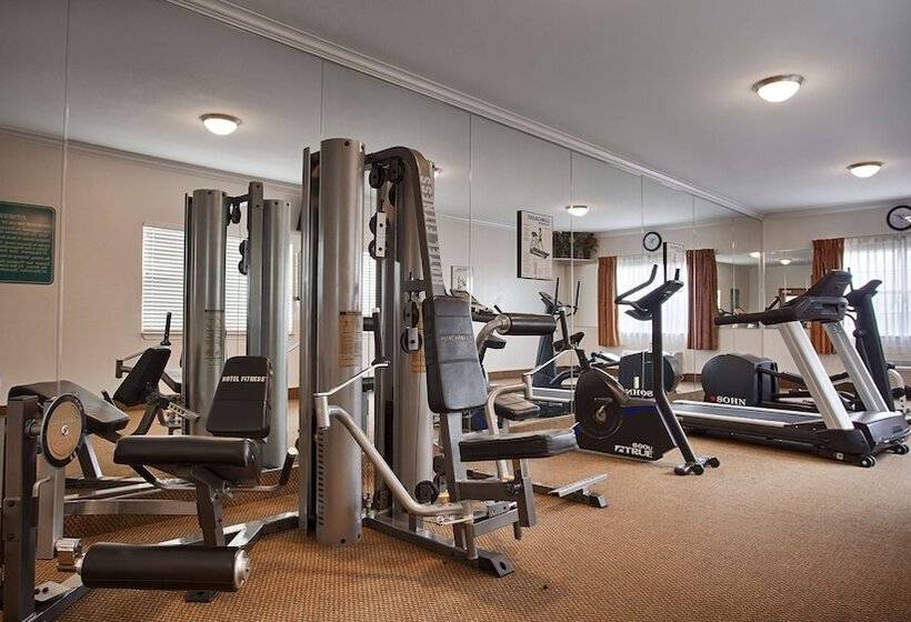 בית מלון כפרי Best Western Clubhouse Inn & Suites