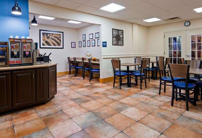 בית מלון כפרי Best Western Dinosaur Valley Inn & Suites