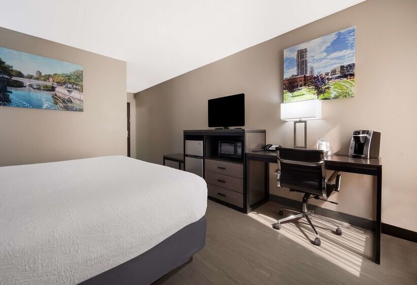 בית מלון כפרי Best Western Executive Inn