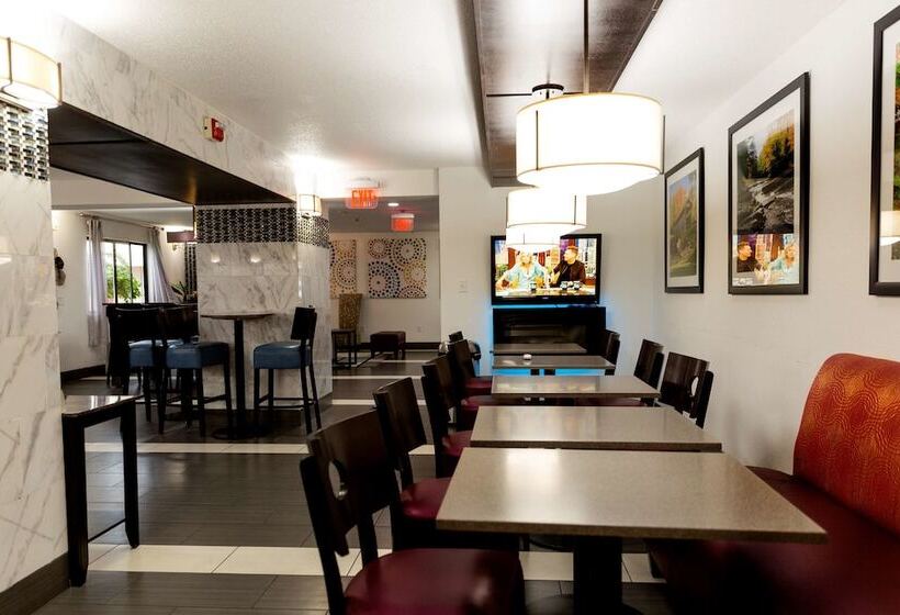 בית מלון כפרי Best Western Executive Inn