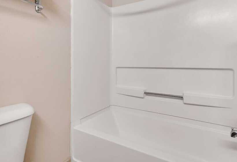 فندق Best Western Executive Inn