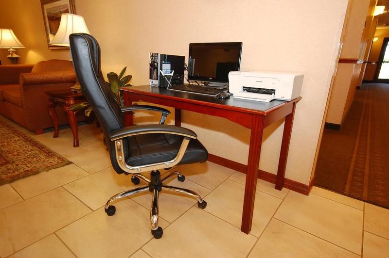 酒店 Franklin Inn And Suites