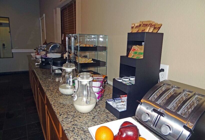 호텔 Best Western Hebbronville Inn