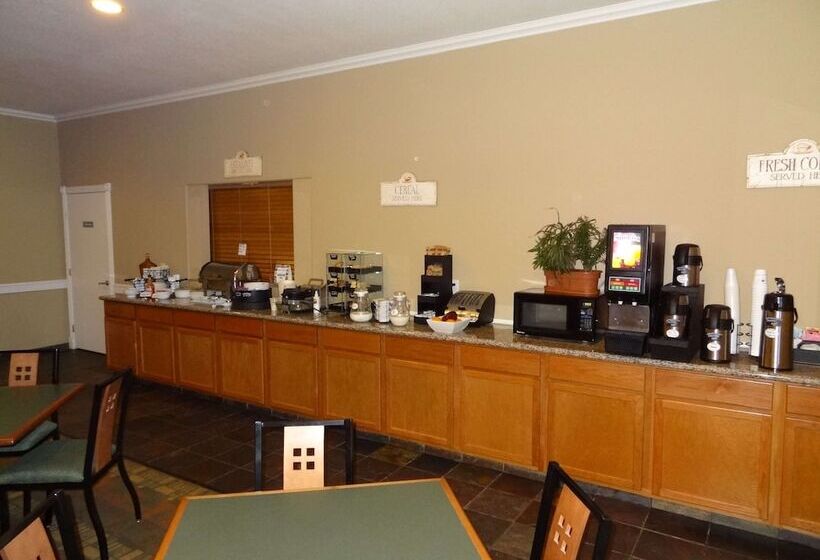 Отель Best Western Hebbronville Inn