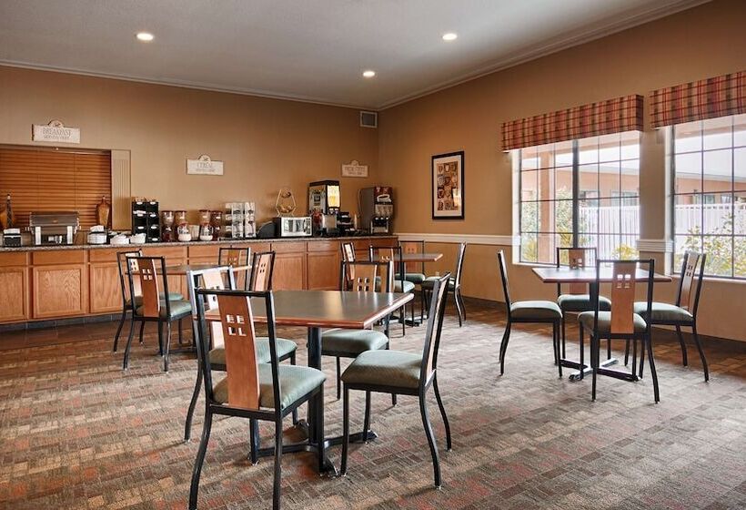 Отель Best Western Hebbronville Inn