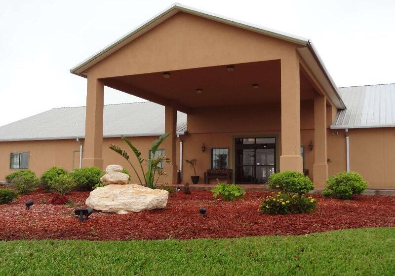 Отель Best Western Hebbronville Inn