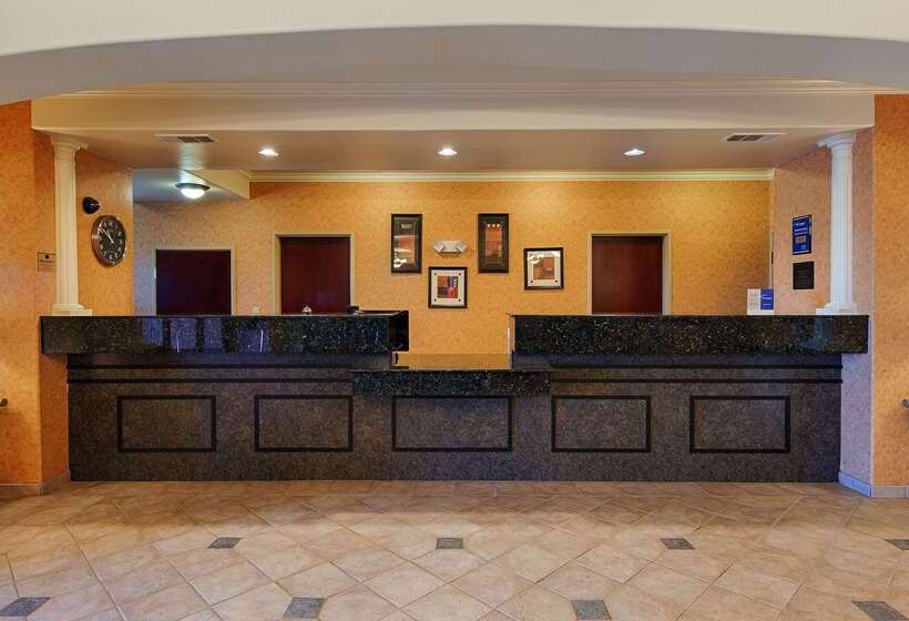 Отель Best Western Inn & Suites   Henrietta