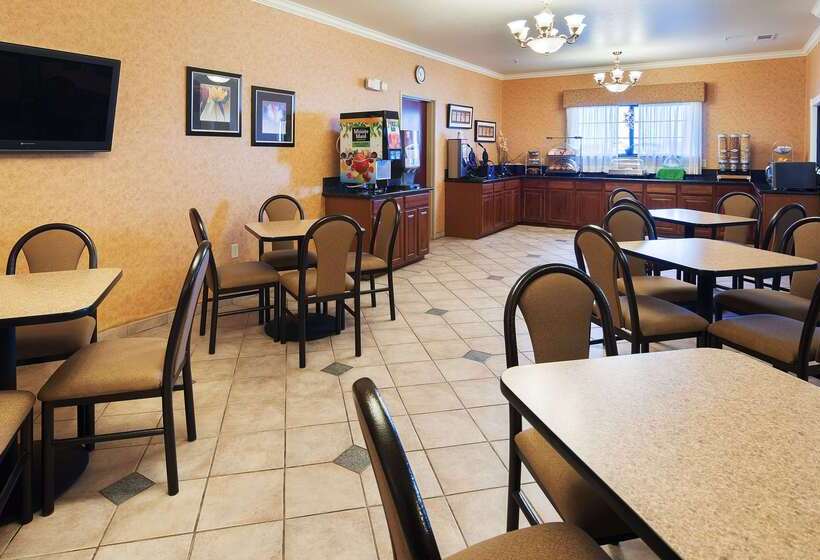 Отель Best Western Inn & Suites   Henrietta
