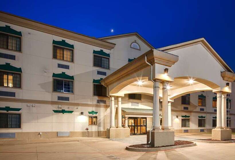 Отель Best Western Inn & Suites   Henrietta