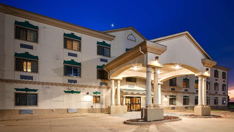 Отель Best Western Inn & Suites   Henrietta