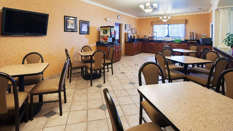 Отель Best Western Inn & Suites   Henrietta