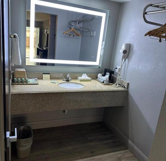 בית מלון כפרי Bestway Inn